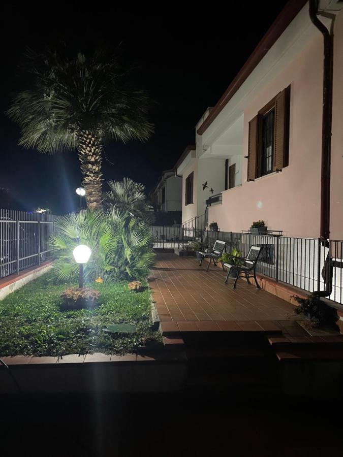 Villa Antonella Pozzilli ภายนอก รูปภาพ